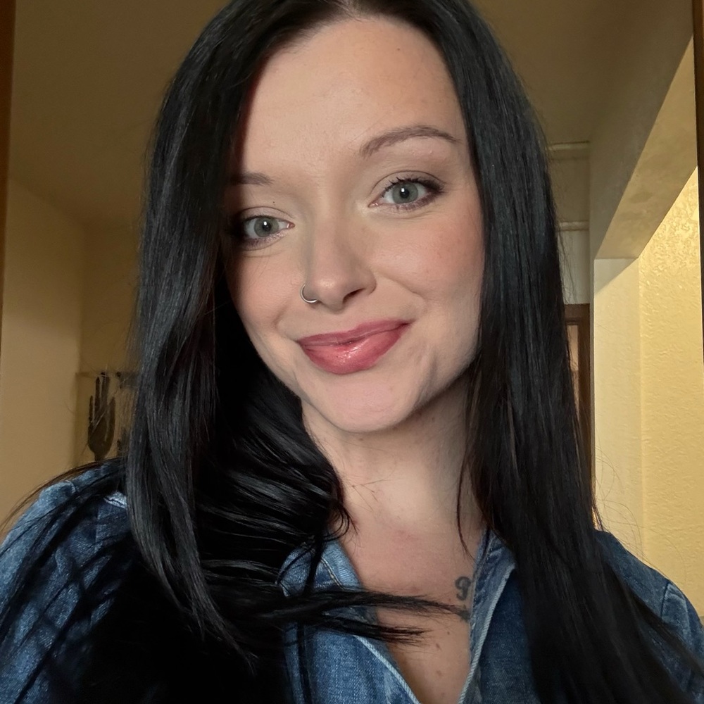 Meet your Posher, Amanda